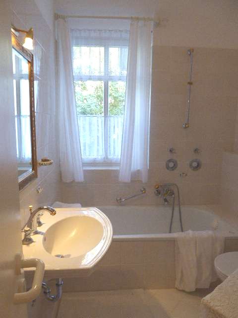 Schicke Wohnung in Top-Lage image 5