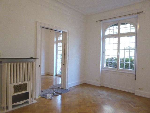 Schicke Altbauwohnung Westend image 4