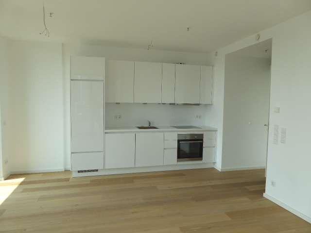 Eden Tower 3-Zimmerwohnung image 4