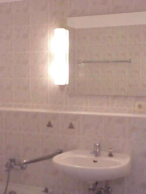 Schöne Dachgeschosswohnung in Eckenheim image