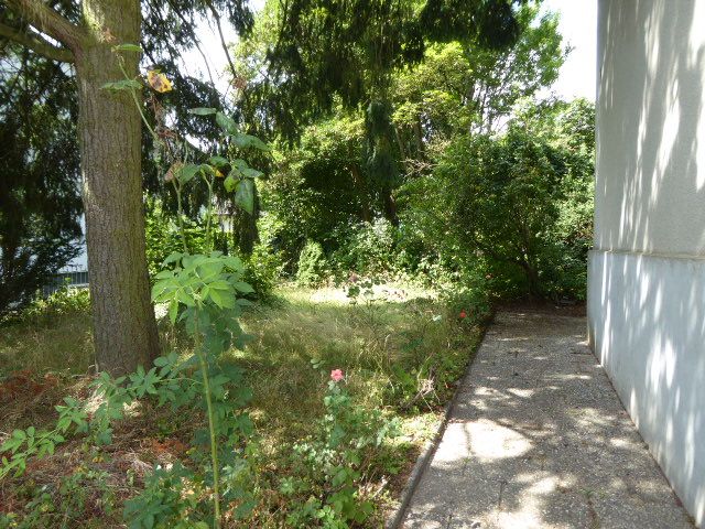 Bad Homburg-Ober Erlenbach image 2