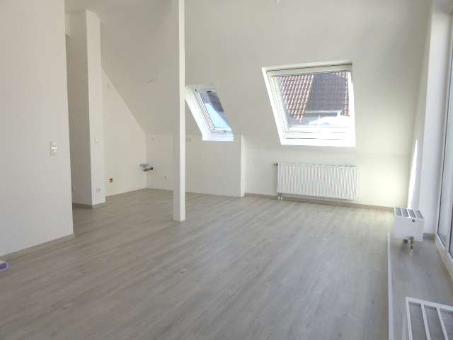 Traumhafte Dachgeschosswohnung image 3