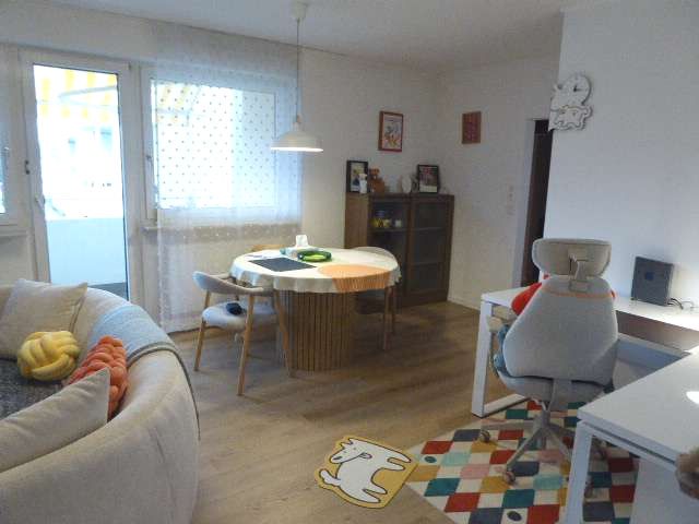 Großzügig geschnittene 2-Zimmerwohnung image 2