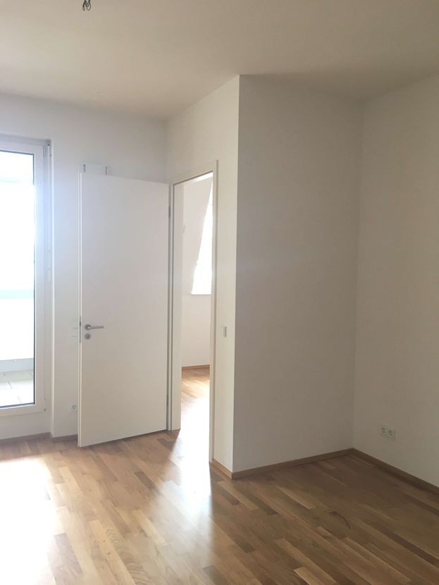 Hochwertig ausgestattete 2-Zimmerwohnung mit Skylineblick... image