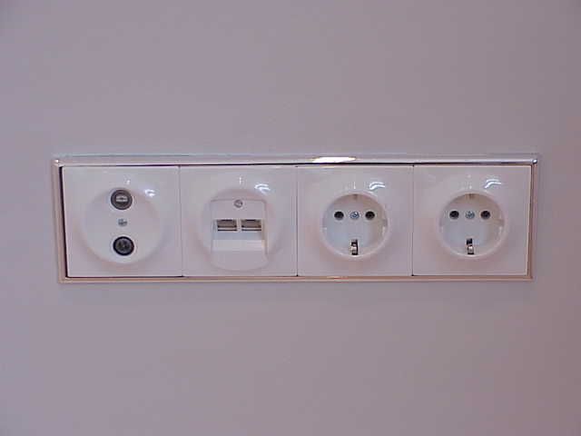 Traumhafte 4-Zimmer Altbauwohnung in bester Westendlage image