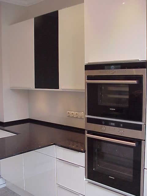 Traumhafte 4-Zimmer Altbauwohnung in bester Westendlage image 2