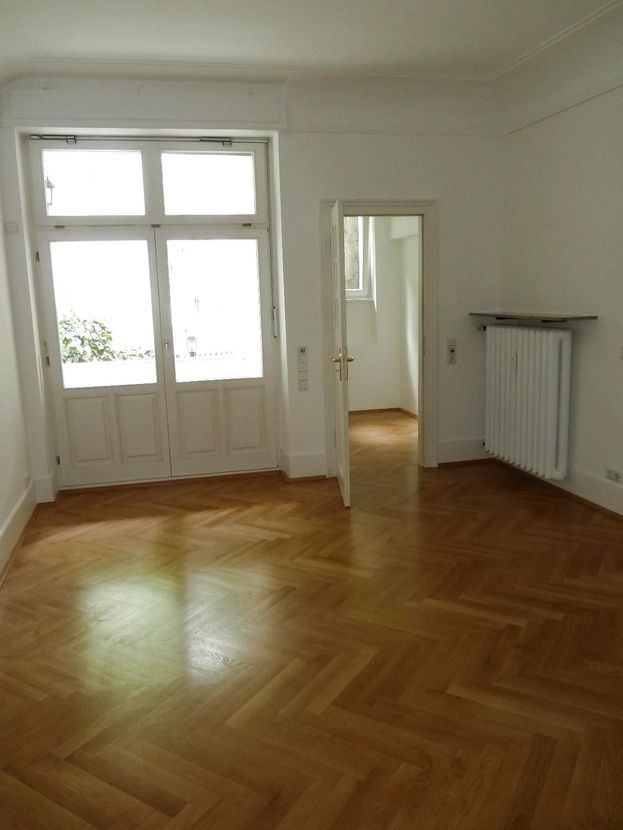Altbauwohnung im Holzhausenviertel image