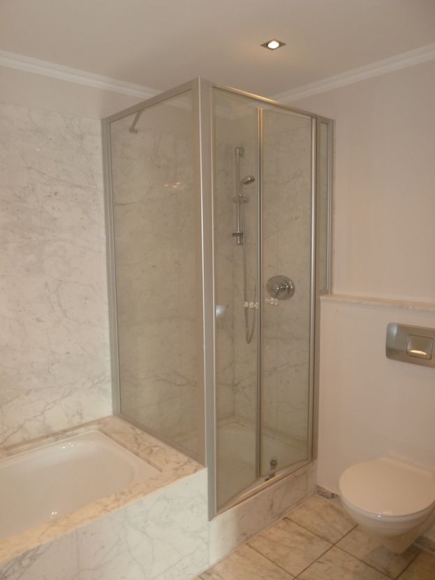 Traumhafte Altbauwohnung zwischen Palmengarten und "Alter Oper" image