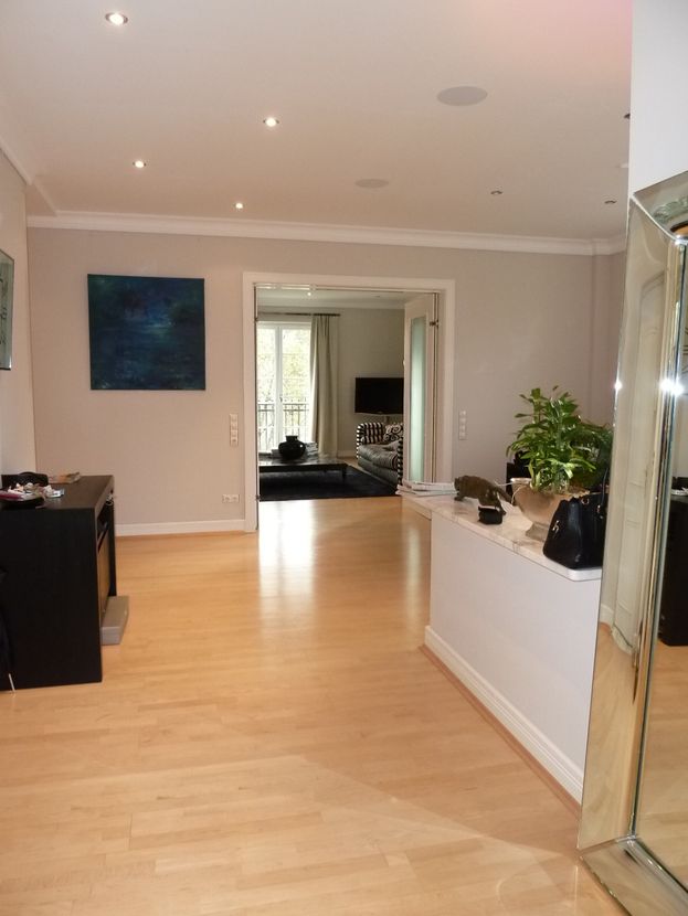 Traumhafte Altbauwohnung zwischen Palmengarten und "Alter Oper" image