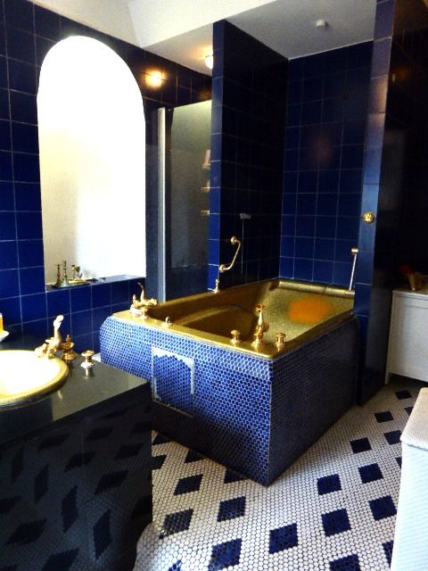 Schicke Stadtvilla mit traumhaft angelegten Garten in guter Wohnlage image