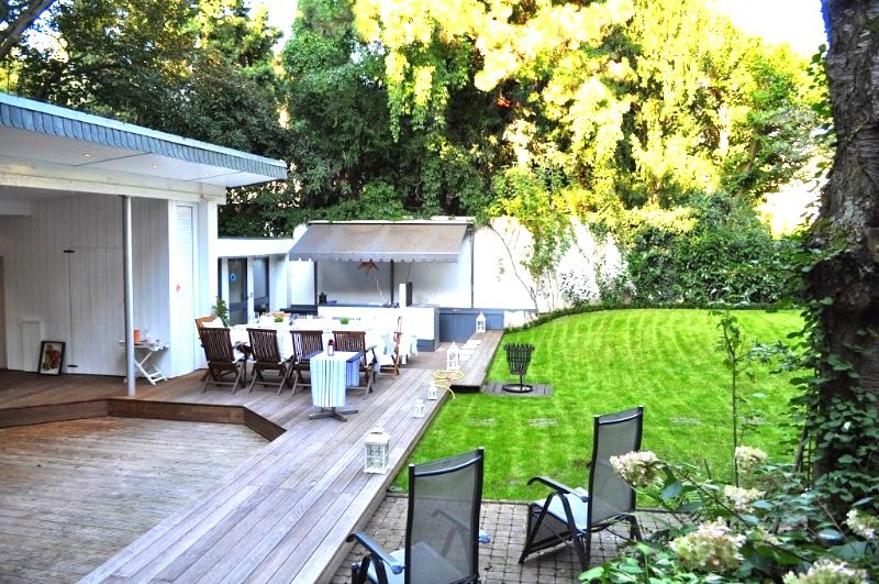 Schicke Stadtvilla mit traumhaft angelegten Garten in guter Wohnlage image