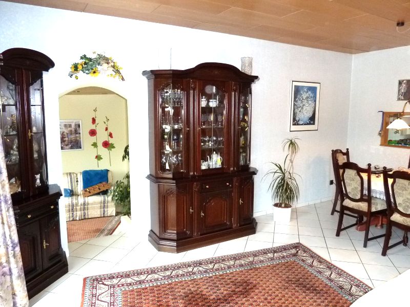 Reihenendhaus mit Traumgrundstück image 2