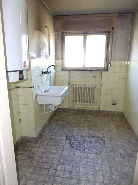 Renovierungsbedürftige Doppelhaushälfte direkt am Goetheturm image