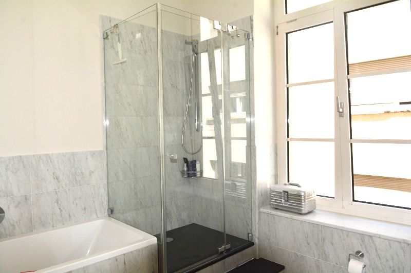 Traumhafte Altbauwohnung image