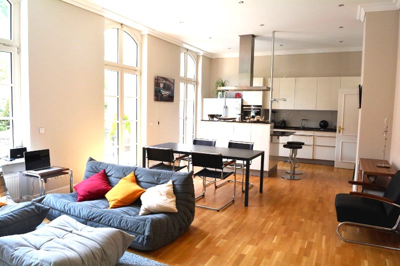 Traumhafte Altbauwohnung image 5