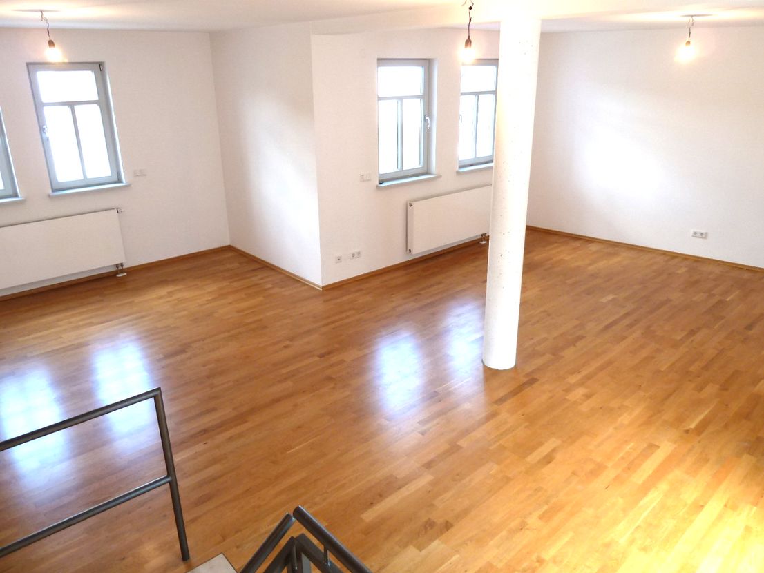 Modernes Stadthaus in familienfreundlicher Lage von Bad Homburg image