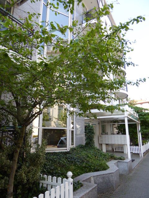 Top möblierte 1-Zimmerwohnung im Nordend image 5